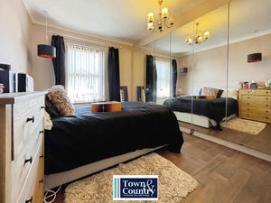 LADYSMITH AVENUE- click for photo gallery